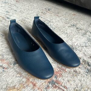Everlane day glove size 8.5 loafer flat casual shoe